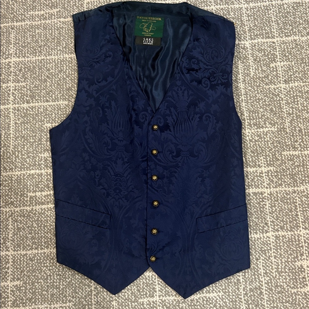 Men's Favourbrook navy blue patterned silk vest sz 42